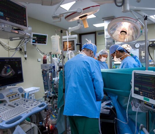 wyposażenie bloku operacyjnego